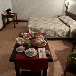 Relais Des Ardides Couette-café